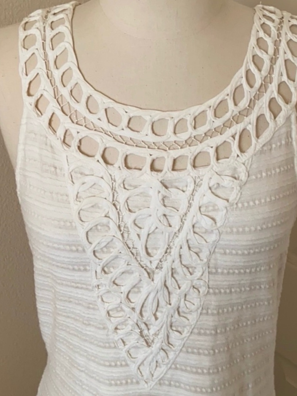 Anthropologie 9-H15 Cream
Tank Size Medium - Picture 4 of 5
